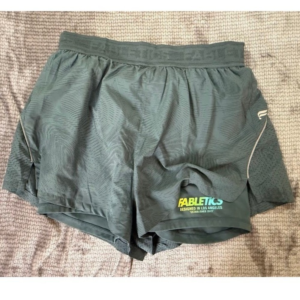 Fabletics Mid-Rise‎ Lined Short Gray Logo Pull On Gym 28X2 Running Work Out.